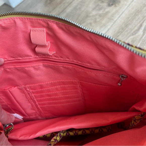 Baggallini Hobo crossbody tote bag women mustard printed - Picture 9 of 9